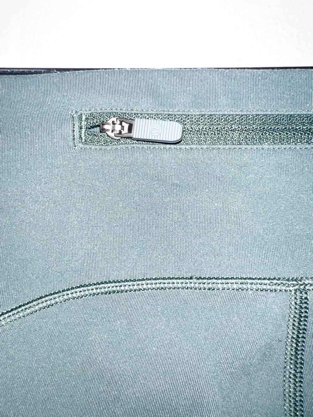 Lululemon Speed Up Tight Dark Green High-Waist Pocket Reflective Leggings - Picture 10 of 15